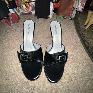 Black leather vintage buckle Valentini heels with thin heel and open toe